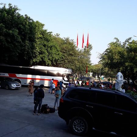 Huong Sen Hotel Cao Lãnh Екстериор снимка